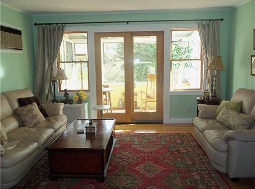 5th image of 15 Bauer Ln
