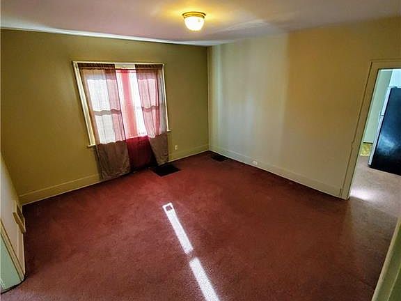 2nd image of 536 Homewood Ave SE