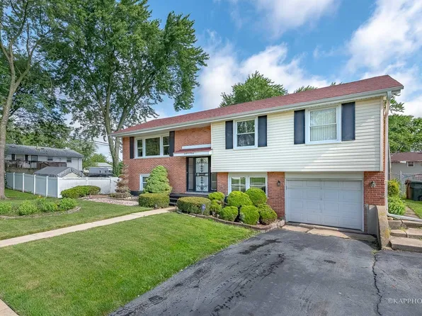 4740 177th St, Country Club Hills, IL 60478