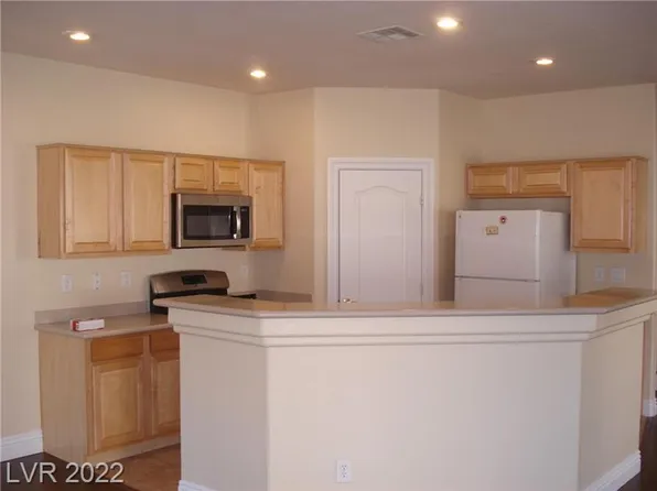 2064 Scanlon Ferry Ct Unit 103, Sunrise Manor Town, NV 89156