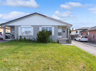 16 Crystal Ct, Cambridge, ON N1R 7T2