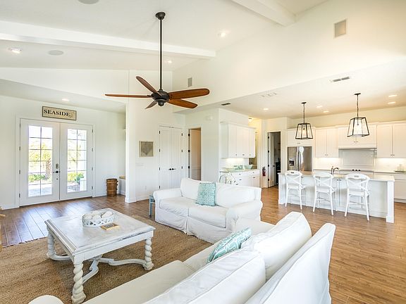 5th image of 40 Cinnamon Beach Way