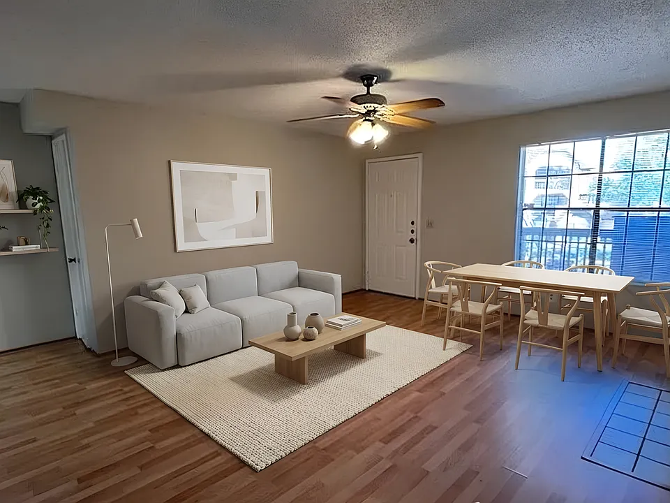 465 Forestway Cir