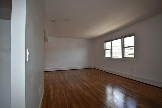 1st image of 125 Elizabeth St APT 2