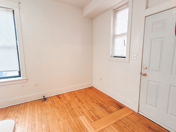 3rd image of 2151 W Concord Pl #1711367