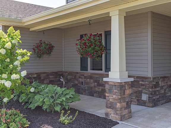 4th image of 3030 E Pickett Ln