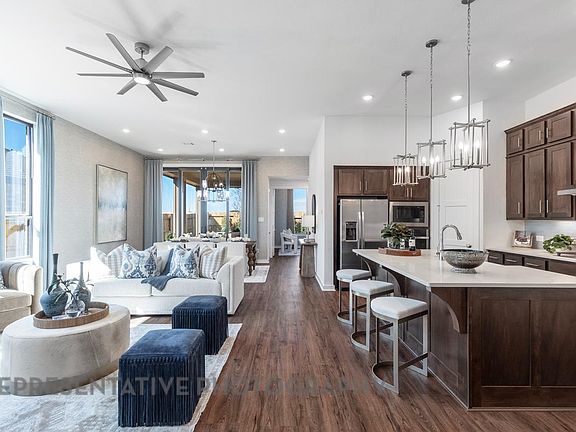 5th image of 4420 Lamplights Dr