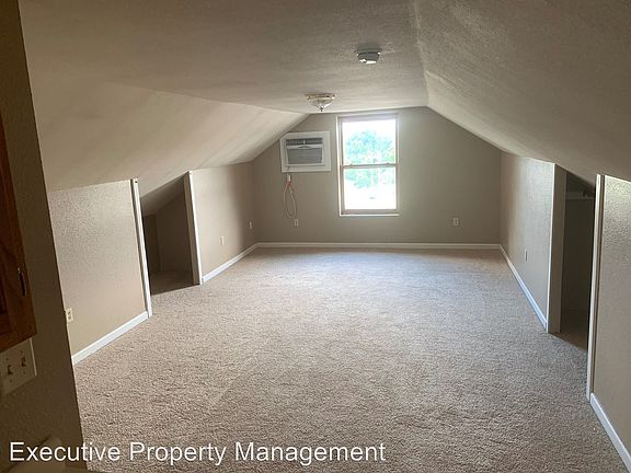 4th image of 836 N Sprigg St APT 6