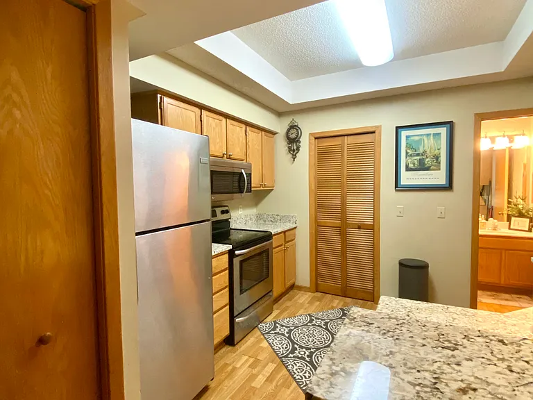 10934 Highland Rd — Photo 5