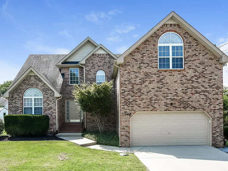 1594 Laurel Ledge Dr — Photo 1