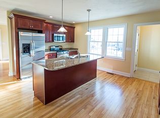 65 Russell St, North Andover, MA 01845