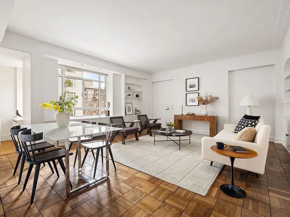 25 Central Park W APT 11C, New York, NY 10023