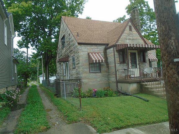 3rd image of 123 Hueston St