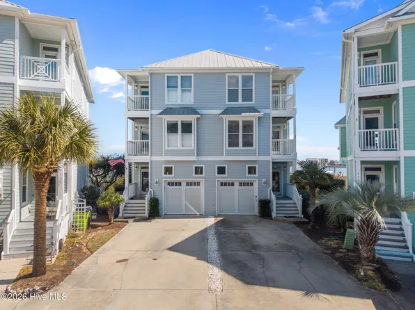 109 Green Turtle Lane, Carolina Beach, NC 28428