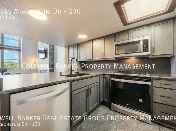 1545 Arboretum Dr APT 230, Oshkosh, WI 54901