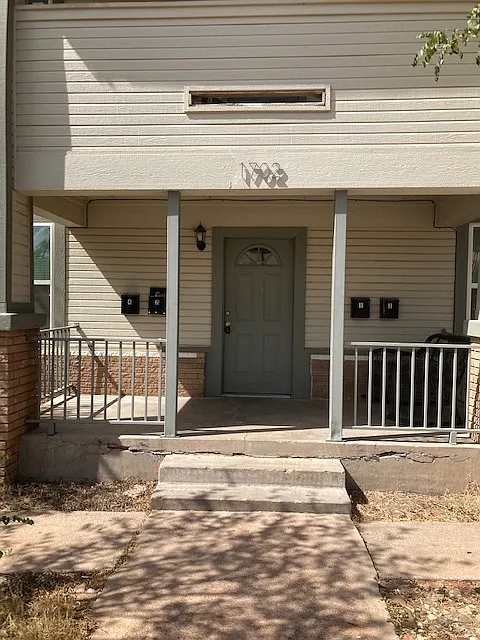 1702 S 3rd St #4
