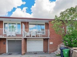 25 Navaho Dr, Toronto, ON M2H 2X2