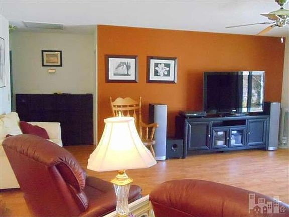 2nd image of 210 Fredrica Ct
