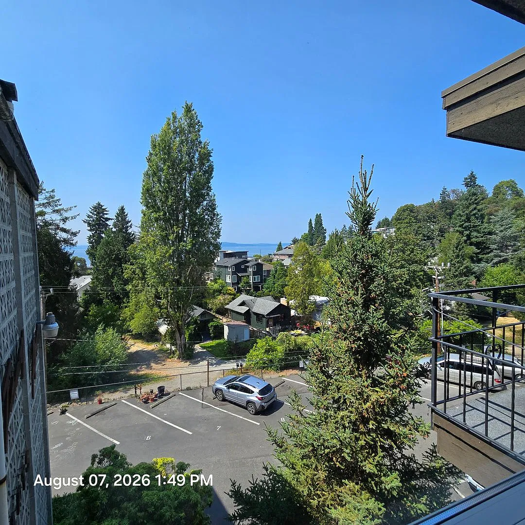 Tracy Ann Apartments — Photo 2
