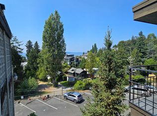 7004 Murray Ave SW #33, Seattle, WA 98136
