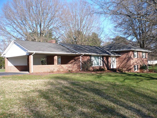 1st image of 836 Mount Hermon Cir