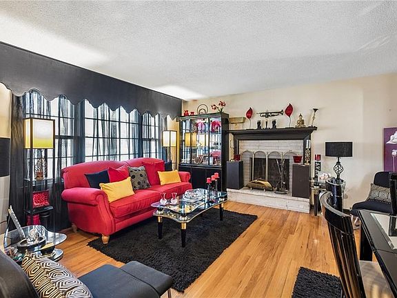 2nd image of 7416 Hardy Ave