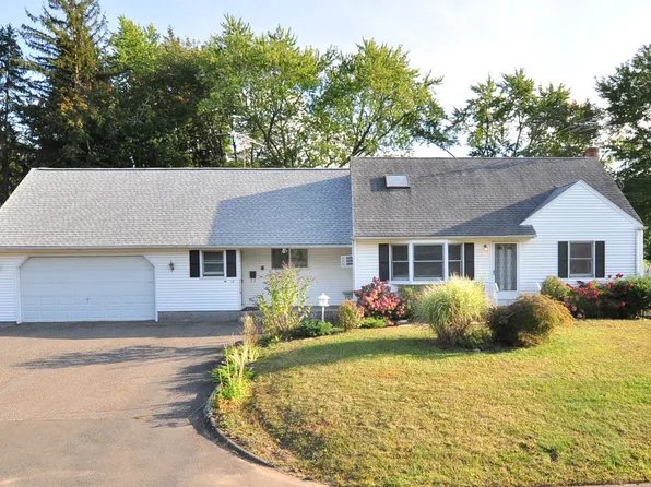 18 Play Road, Enfield, CT 06082