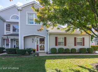 379 Cascade Ln #379, Oswego, IL 60543