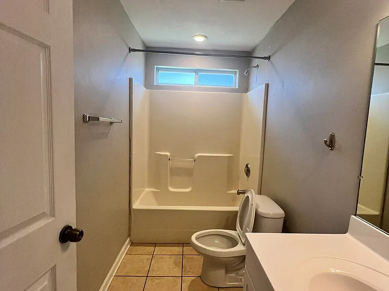 2633 Mission Rd — Photo 10