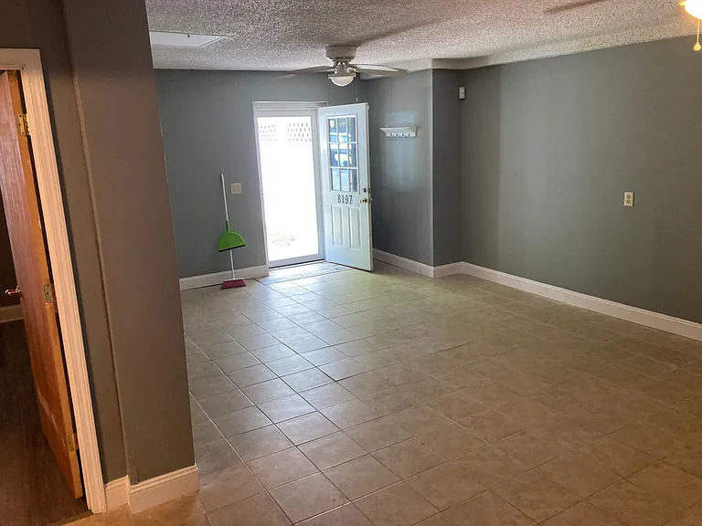 8197 Wood St — Photo 3