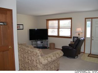 5759 Marine Rd, Alhambra, IL 62001