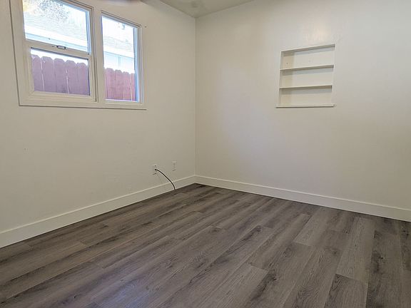 5th image of 3983 T St