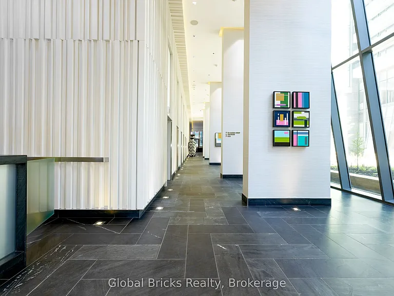42 Charles St E #2509 — Photo 2