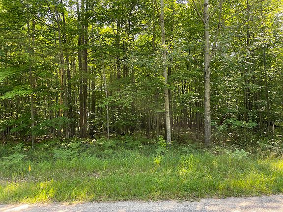 4th image of Whispering Pines Dr