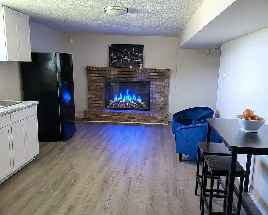 9007 Palmer St #2