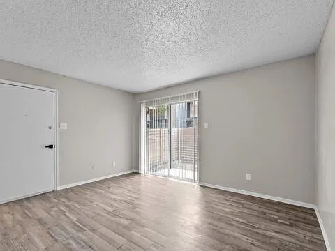 Kings Landing Apartments — Photo 26