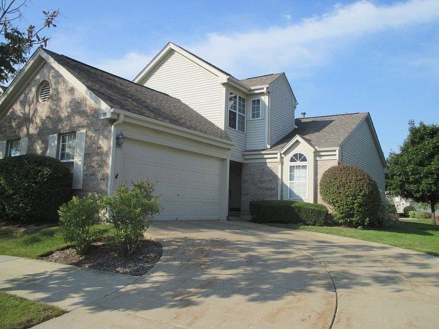 1st image of 1705 Lexington Dr