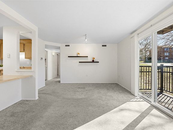 5th image of 6211 Patrick Henry Dr