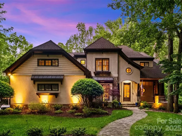 8534 Highgrove St, Charlotte, NC 28277