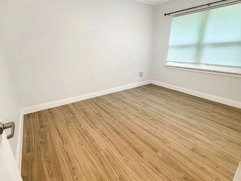 6606 Hampton Rd — Photo 5