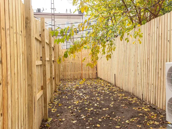 1128 Willoughby Avenue image 1 of 15