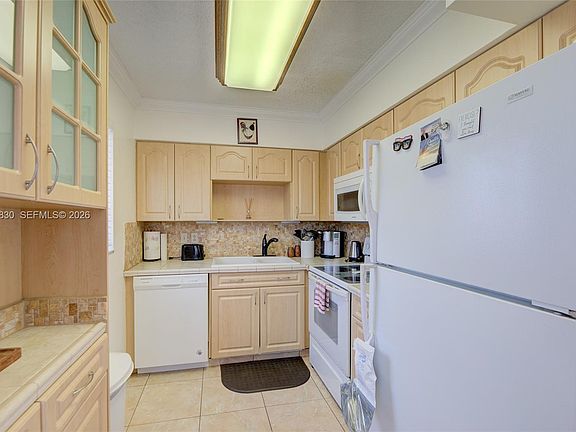 2nd image of 920 SW 10th Ter APT 12R