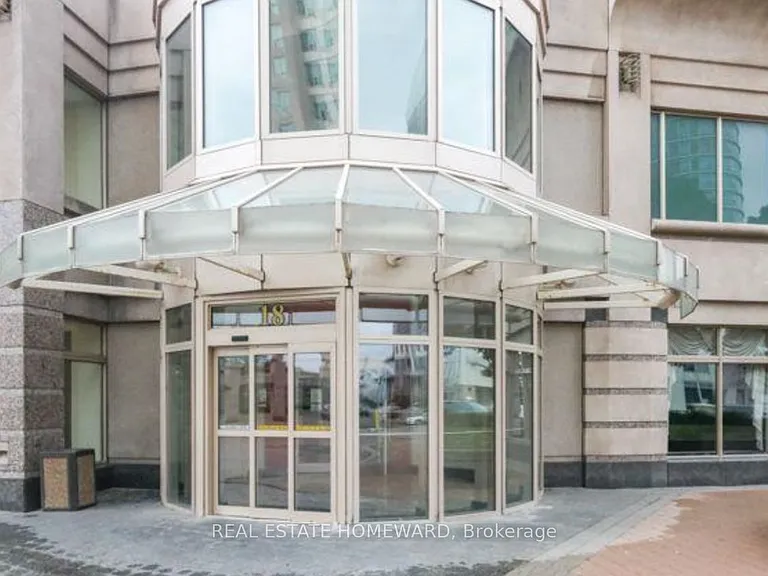 18 Lee Centre Dr #Penthouse 305 — Photo 9