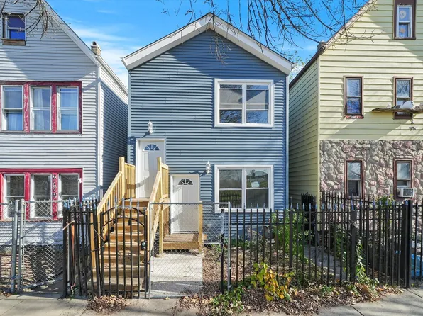 2731 S Whipple St, Chicago, IL 60623