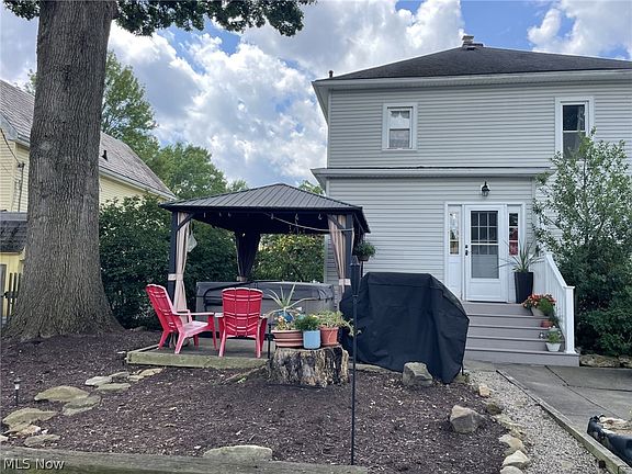 3rd image of 609 Fair Ave NW