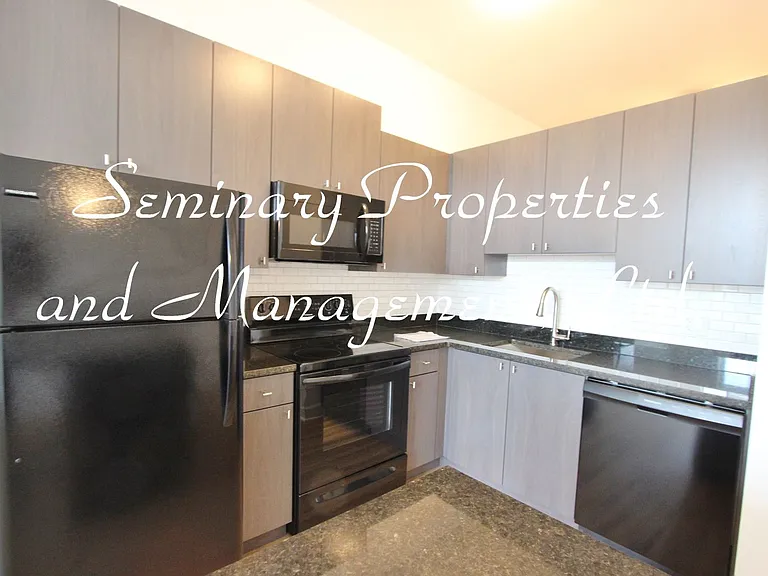 Prime Southport Corridor newer construction one-bedroom's — Photo 75