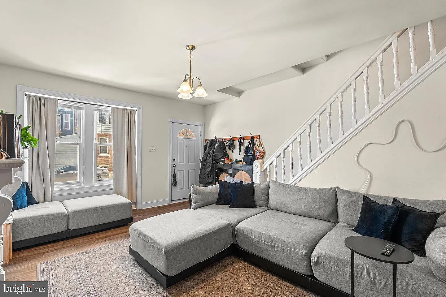 3 bed, 1.5 bath, 1170 sqft, $2,140 — Photo 4