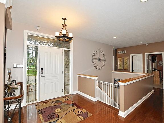 3rd image of 215 Sylvan Dr