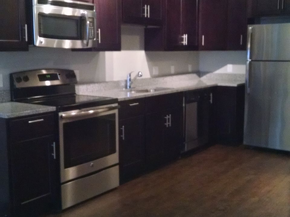 1st image of 805 Canal St APT 454
