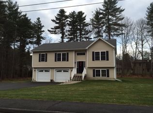 22 Sunrise Ln, Hampden, ME 04444